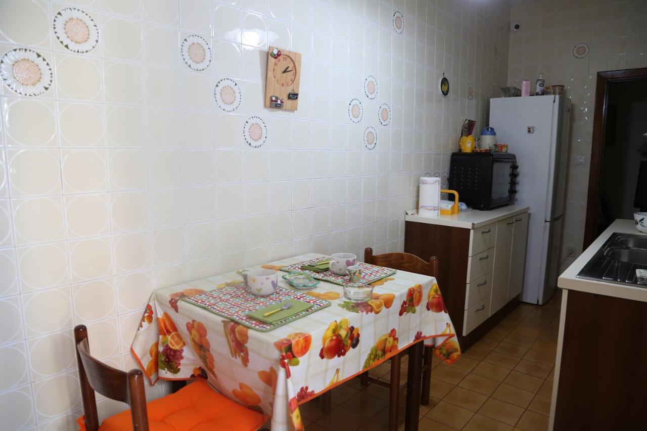 Stanza In Appartamento Νάπολη Εξωτερικό φωτογραφία